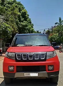 2019 Mahindra TUV300 T10 1 2019 Mahindra TUV300 T10 1