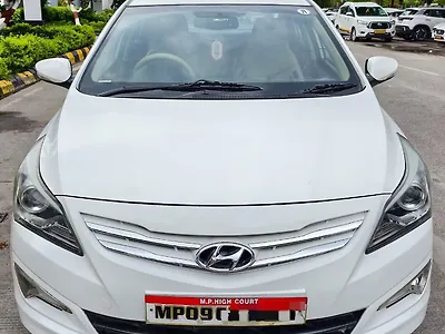 2017 Hyundai Verna SX 1.6 CRDi 1