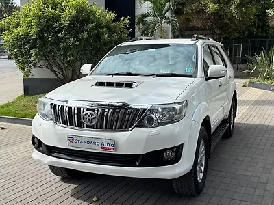 2014 Toyota Fortuner 4x2 AT 1