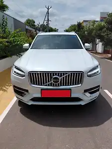 2022 Volvo XC90 B6 Inscription 1