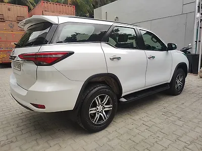 2024 Toyota Fortuner
