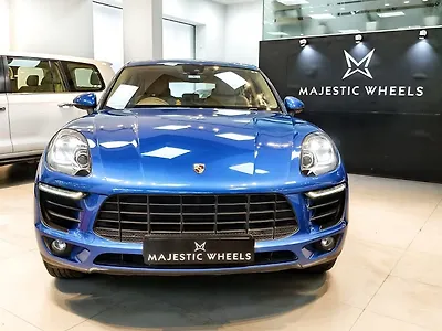 2017 Porsche Macan R4 1