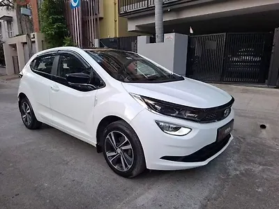 2023 Tata Altroz XZ Plus (S)