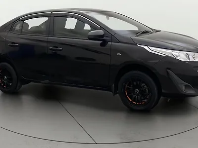 2021 Toyota Yaris J MT 1
