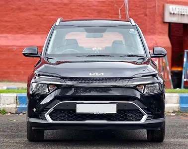2022 Kia Carens Prestige Plus 1.4 Petrol MT 7 STR 1 2022 Kia Carens Prestige Plus 1.4 Petrol MT 7 STR 1