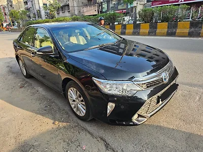 2015 Toyota Camry Hybrid [2015-2017] 1