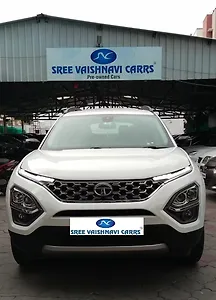 2022 Tata Safari XT 1 2022 Tata Safari XT 1