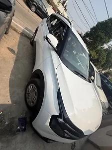 Second Hand Kia Carens Prestige 1.5 Petrol MT 7 STR in Jaipur Second Hand Kia Carens Prestige 1.5 Petrol MT 7 STR in Jaipur