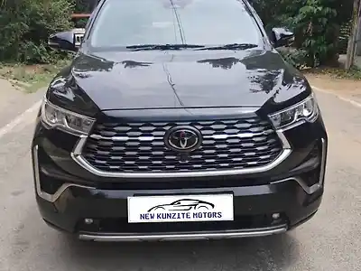2025 टोयोटा इनोवा हायक्रॉस ZX Hybrid (Electric + Petrol) Automatic (e-CVT) 7 STR 1