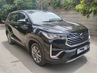 2025 Toyota Innova Hycross ZX Hybrid (Electric + Petrol) Automatic (e-CVT) 7 STR