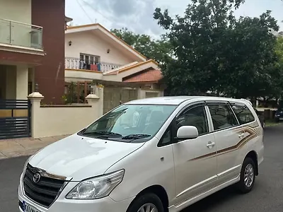 2015 Toyota Innova 2.5 GX BS IV 7 STR