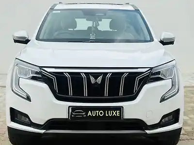 2022 महिंद्रा XUV700 AX7 Luxury Pack 2WD Diesel 2.2L Turbo Manual 7 STR 1