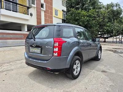 2014 Mahindra XUV500 W8
