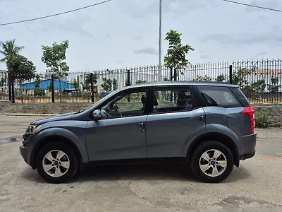 2014 Mahindra XUV500 W8