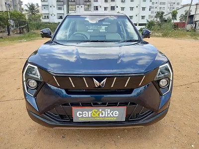 2024 Mahindra XUV 3XO AX7L Petrol 1.2L Turbo Automatic (TC) Dual Tone