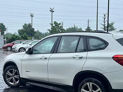 2016 BMW X1 sDrive20d xLine 1
