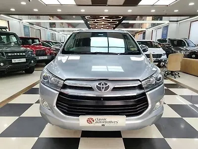 2017 Toyota Innova Crysta 2.4 V Diesel 1 2017 Toyota Innova Crysta 2.4 V Diesel 1