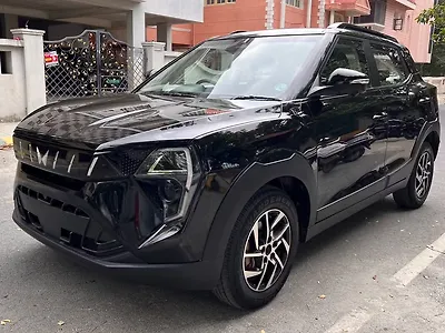 2024 Mahindra XUV 3XO AX5L Petrol 1.2L Turbo Automatic (TC)