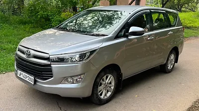 2018 Toyota Innova Crysta 2.4 V Diesel 1 2018 Toyota Innova Crysta 2.4 V Diesel 1