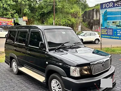 Second Hand Toyota Qualis FS F7 in Kochi
