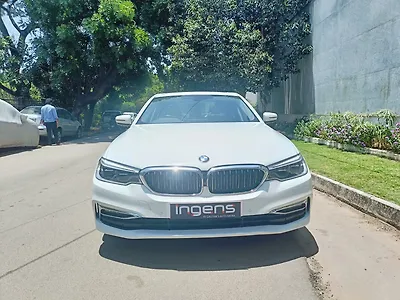 2019 BMW 5-Series 520d Luxury Line 1