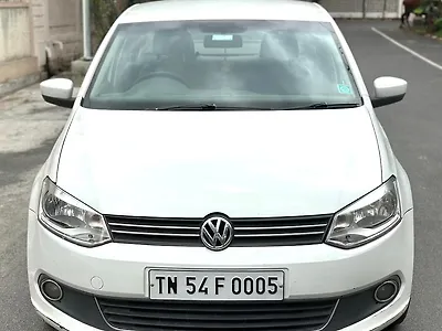 2011 Volkswagen Vento Highline Diesel 1