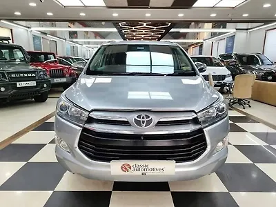 2017 Toyota Innova Crysta 2.4 V Diesel 1