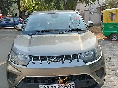 2017 Mahindra KUV100 K4 Plus D 6 STR 1
