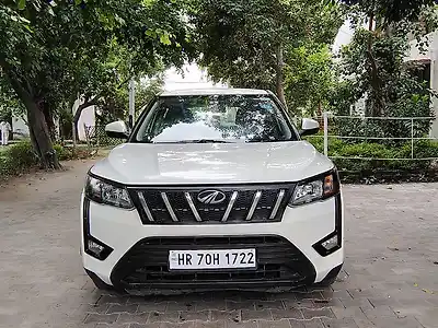 2021 महिंद्रा XUV300 W4 1.2 पेट्रोल [2019] 1