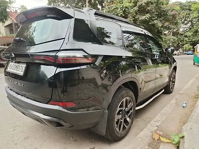 2023 Tata Safari XZA Plus