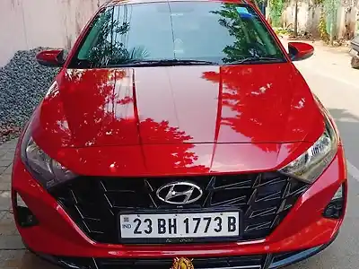 2023 हुंडई एलीट i20 स्पोर्टज़ 1.2 आईवीटी दोहरे रंग 1