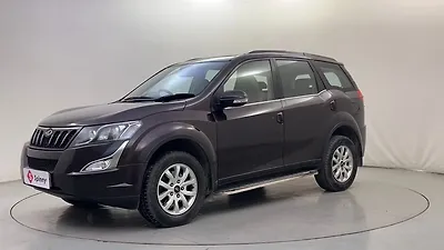 2016 Mahindra XUV500 W10 AT Black Interiors 1 2016 Mahindra XUV500 W10 AT Black Interiors 1
