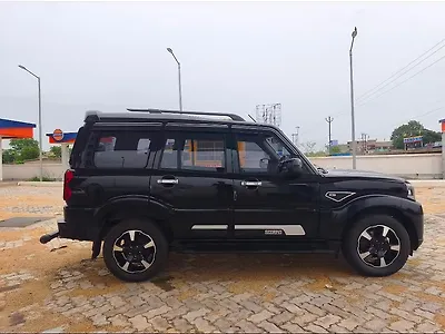Second Hand Mahindra Scorpio S Diesel Turbo Manual 7 STR in Deoghar