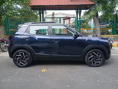 2024 Mahindra XUV 3XO AX7 Petrol 1.2L Turbo Automatic (TC) Dual Tone