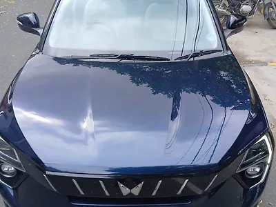 2024 Mahindra XUV 3XO AX7 Petrol 1.2L Turbo Automatic (TC) Dual Tone