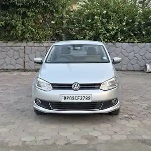 2012 फ़ॉक्सवैगन वेंटो हाईलाइन डीज़ल 1 2012 फ़ॉक्सवैगन वेंटो हाईलाइन डीज़ल 1