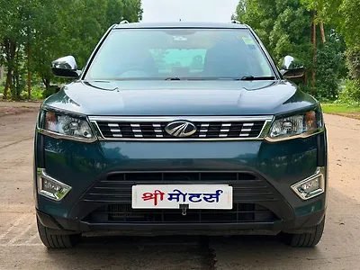 2023 Mahindra XUV300 W6 1.5 Diesel 1 2023 Mahindra XUV300 W6 1.5 Diesel 1
