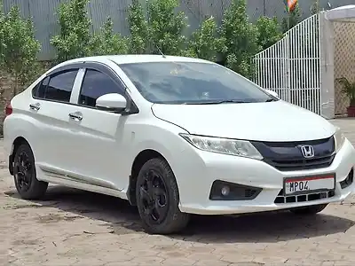 2015 होंडा सिटी वी 1