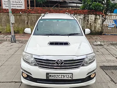 2013 Toyota Fortuner 4x2 AT 1