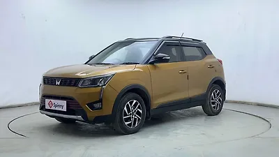 2023 Mahindra XUV300 W8 1.2 Petrol 1 2023 Mahindra XUV300 W8 1.2 Petrol 1