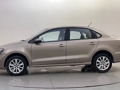2016 Volkswagen Vento Highline 1.2 (P) AT