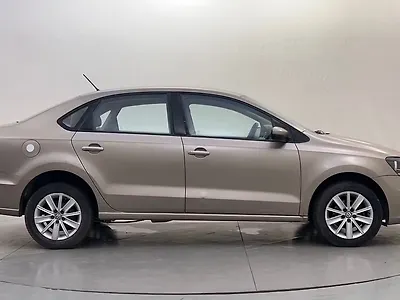 2016 Volkswagen Vento Highline 1.2 (P) AT