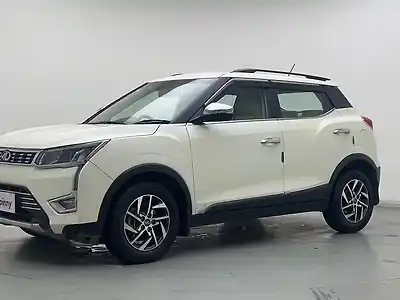 2022 महिंद्रा XUV300 w8 (o) 1.5 डीज़ल एएमटी 1