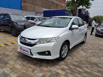 2016 होंडा सिटी VX पेट्रोल 1 2016 होंडा सिटी VX पेट्रोल 1