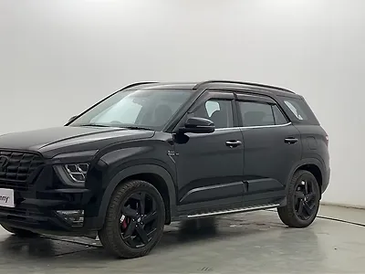 2023 Hyundai Alcazar Signature (O) 7 STR 1.5 Petrol DCT Adventure 1