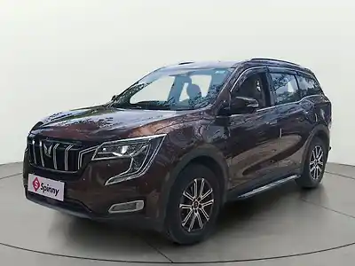 2025 महिंद्रा XUV700 AX7 Luxury Pack 2WD Petrol 2.0L Turbo Automatic 7 STR 1