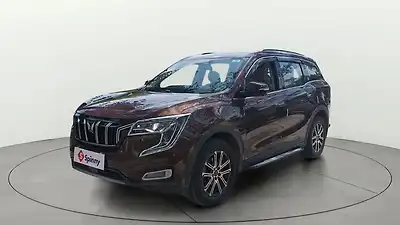 2025 Mahindra XUV700 AX7 Luxury Pack 2WD Petrol 2.0L Turbo Automatic 7 STR 1