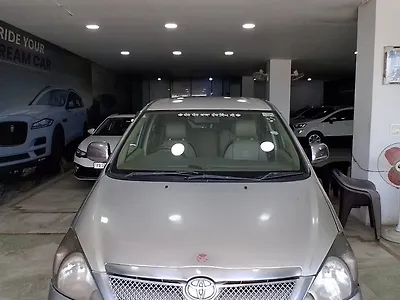 2006 Toyota Innova 2.5 E 1