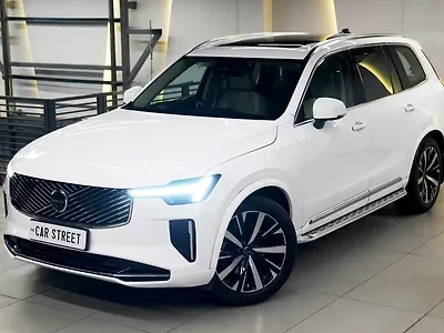2025 Volvo XC90 B5 Ultra