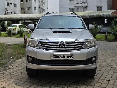 2013 Toyota Fortuner 3.0 4x2 MT 1